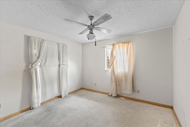 6030 Se 85 Th Loop, House other with 3 bedrooms, 2 bathrooms and null parking in TRENTON FL | Image 12