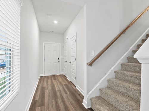 706 Whitebark Dr, Pendleton, SC, 29670-9808 | Card Image