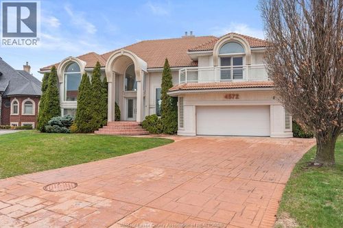 4572 Lake Grande Crt, Windsor, ON, N9G2R3 | Card Image
