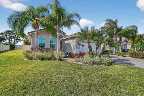 7561 Sw Harbor Cove Dr, Stuart, FL, 34997-7405 | Card Image