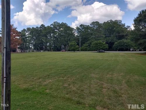 1014 S Main St, Fuquay-Varina, NC, 27526-2422 | Card Image