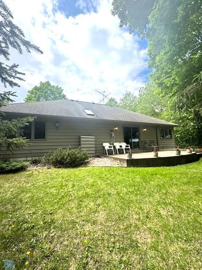 Rear Exterior | Image 10