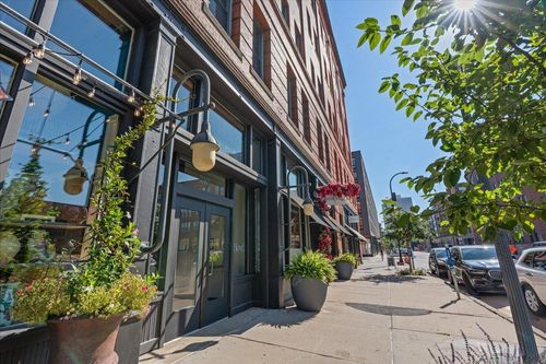 apt-206-210 N 2nd St, Minneapolis, MN, 55401-1449 | Card Image