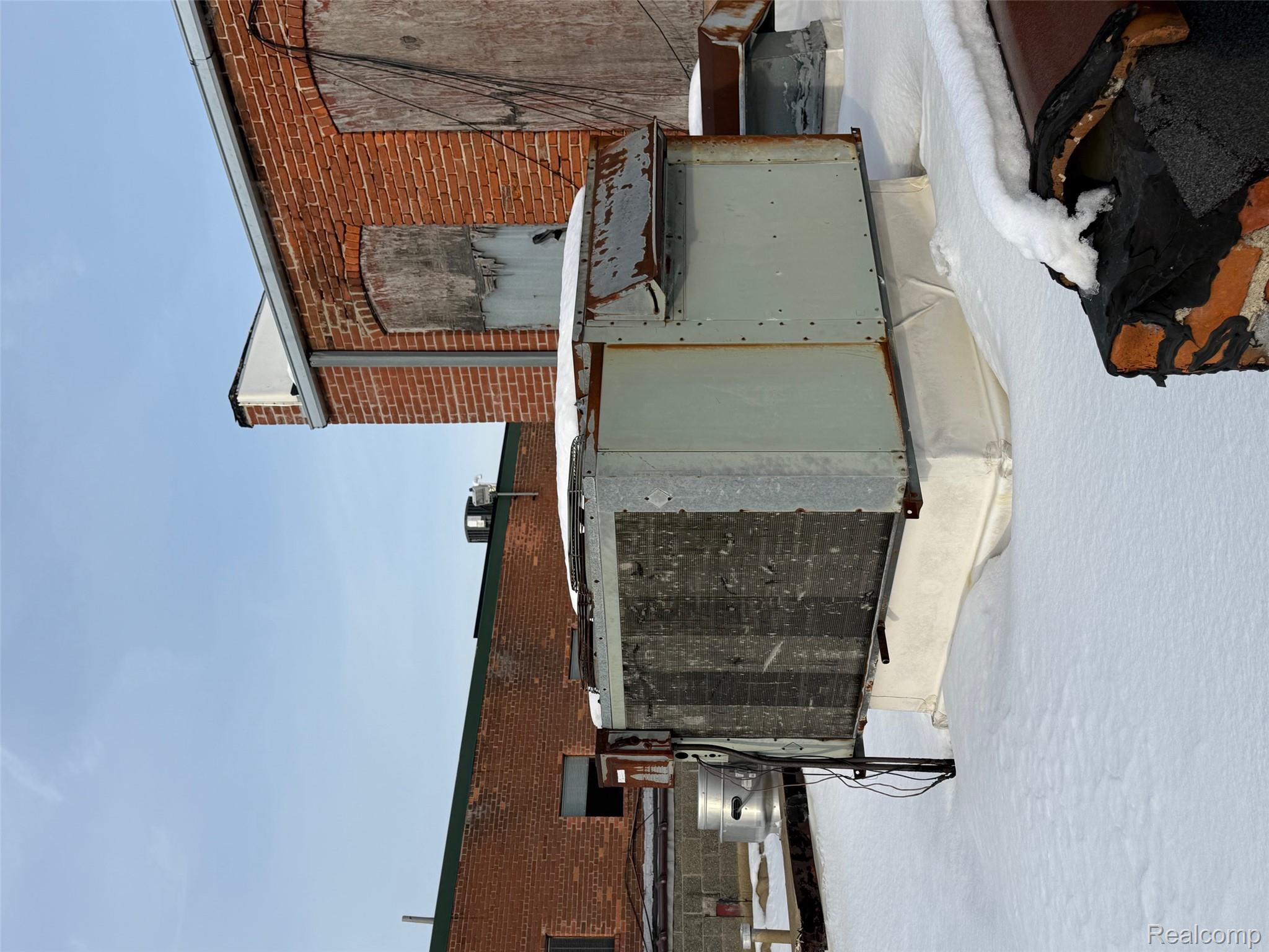 Commercial Sale in Pontiac 4