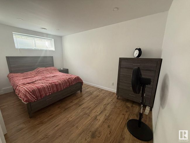 1332 74 St Sw, House other with 4 bedrooms, 4 bathrooms and null parking in Edmonton AB | Image 26