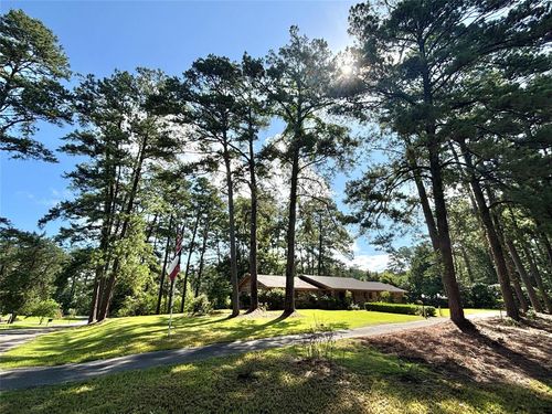 12 Carolyn Dr, Woodville, TX, 75979-4018 | Card Image