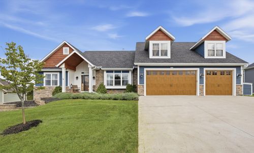 3318 Heartlake Cir, SLINGER, WI, 53086-9807 | Card Image