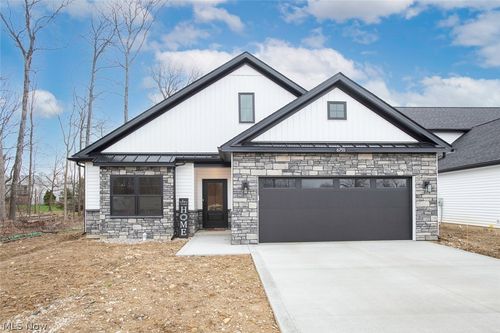 6755 Benedict Dr, Middleburg Heights, OH, 44130 | Card Image