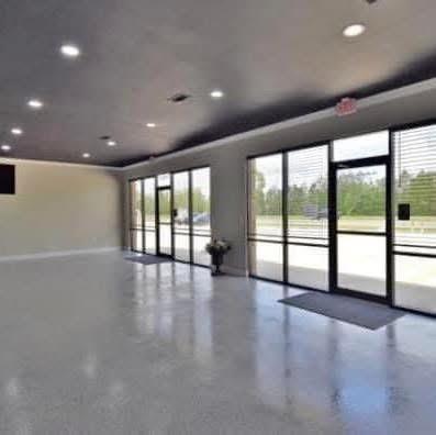 Commercial Lease in Pineville 2