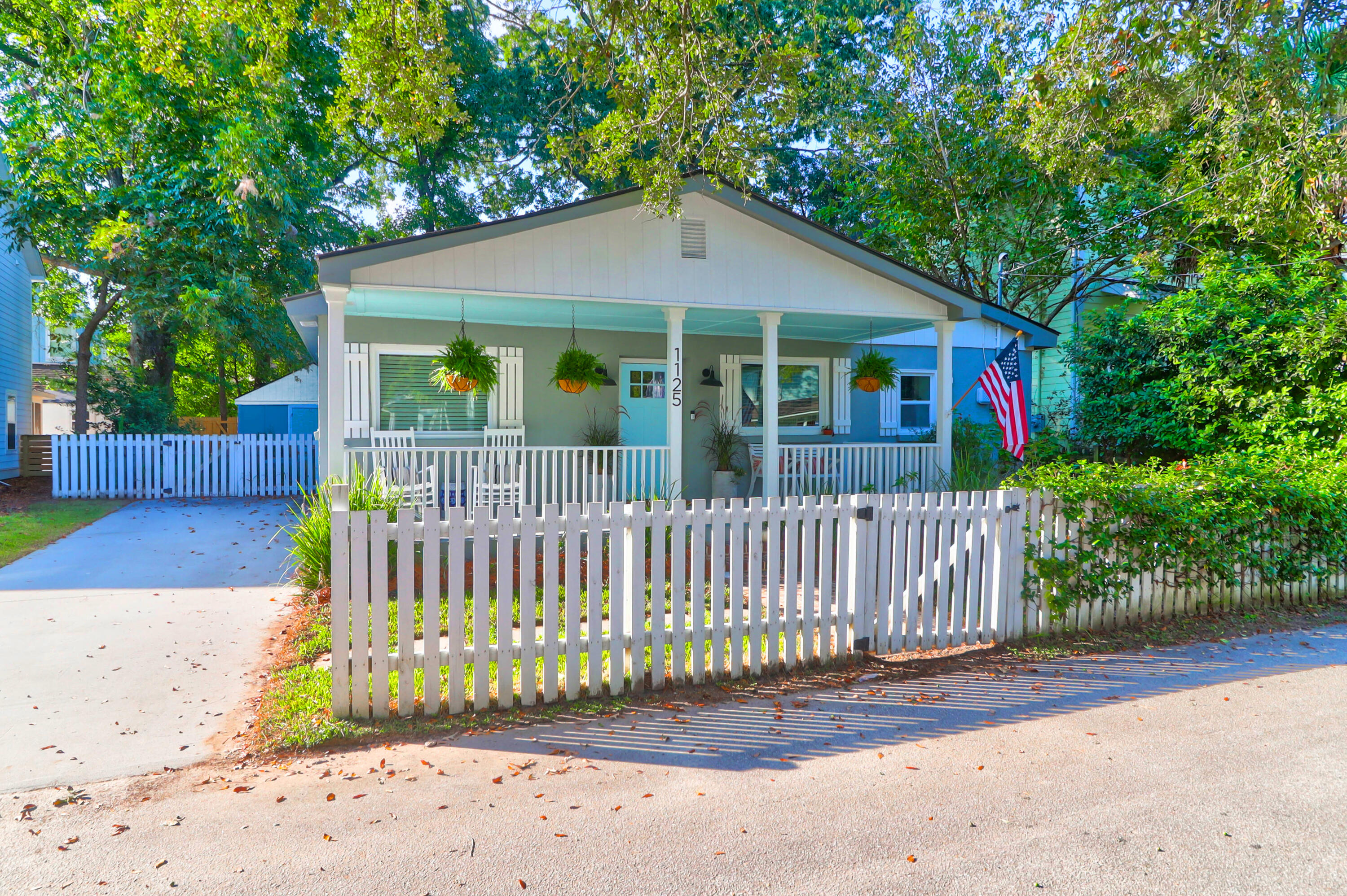 Carnegie Ave, Charleston, SC 29407