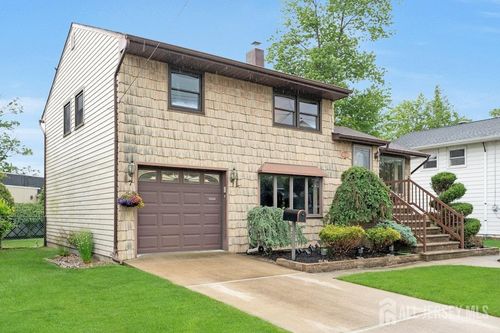 11 Kilmer Dr, Colonia, NJ, 07067-1212 | Card Image