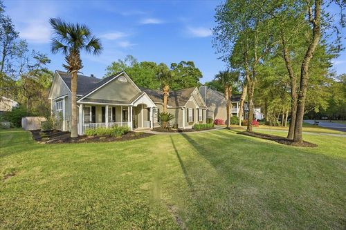 141 Old Course Rd, Summerville, SC, 29485-6217 | Card Image
