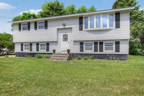 16 Colbert St, Essex Junction, VT, 05452-2906 | Card Image