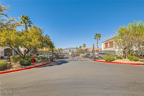 unit-2014-950 Seven Hills Dr, Henderson, NV, 89052-4308 | Card Image
