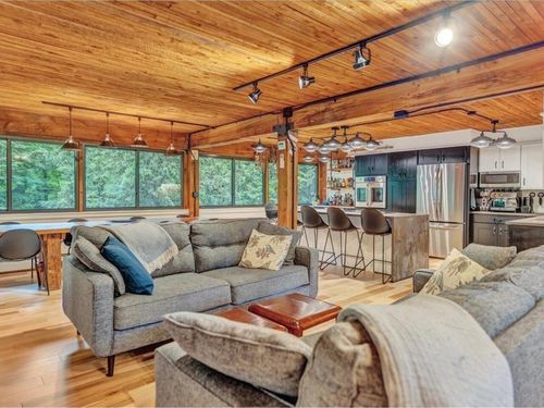 apt-203-122 Redrock Dr, Burlington, VT, 05401-5998 | Card Image