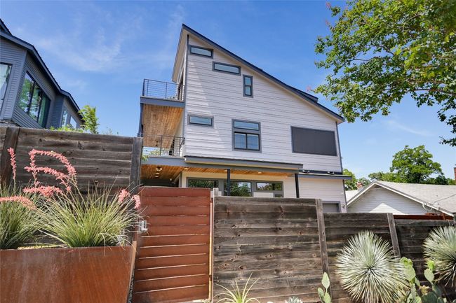1 - 1904 Sl Davis Ave, Condo with 3 bedrooms, 4 bathrooms and 3 parking in Austin TX | Image 11