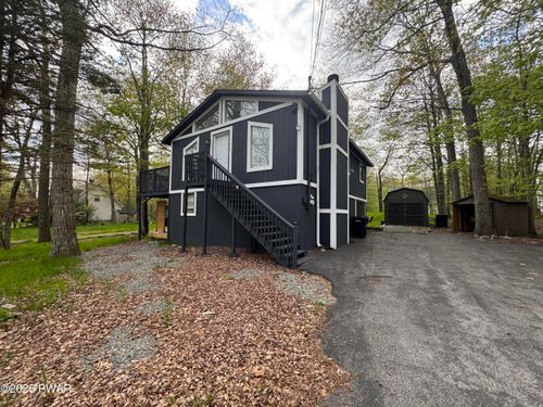 3222 Hamlet Dr, Tobyhanna, PA, 18466-8236 | Card Image