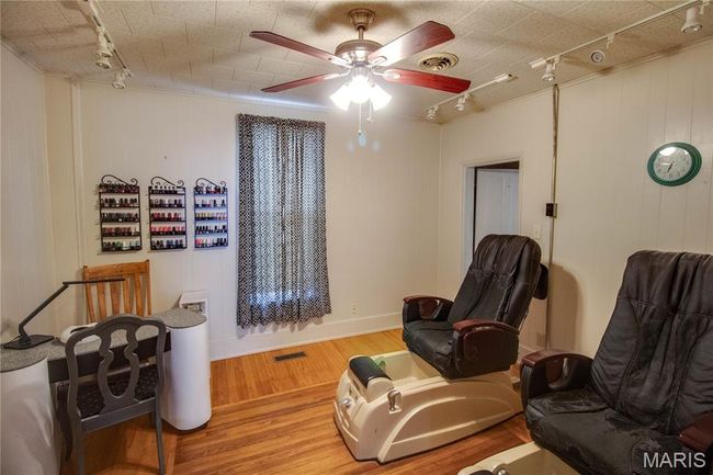 408 N Main St, Home with 0 bedrooms, 0 bathrooms and null parking in Carrollton IL | Image 28