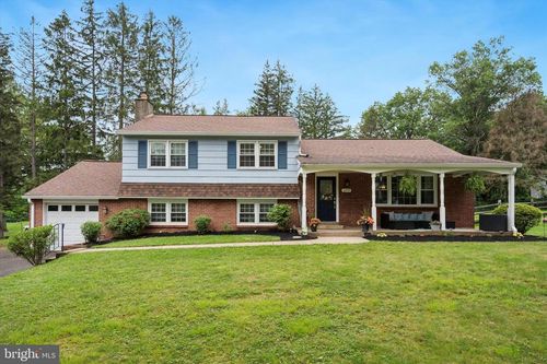 2259 Oakfield Rd, WARRINGTON, PA, 18976-2036 | Card Image