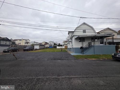 17 Charles St, Plains Twp, PA, 18705-1909 | Card Image