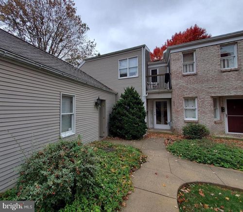 1332 Woodland St, LEBANON, PA, 17042-6559 | Card Image