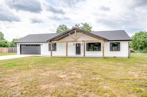 200 Farris Cir, La Follette, TN, 37766-5308 | Card Image