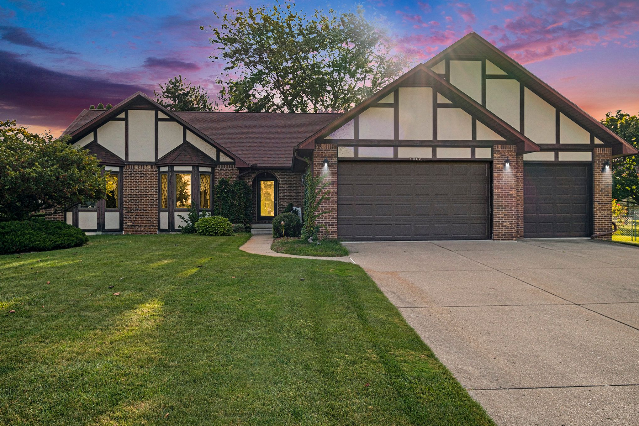 Bloss Dr, Swartz Creek, MI 48473
