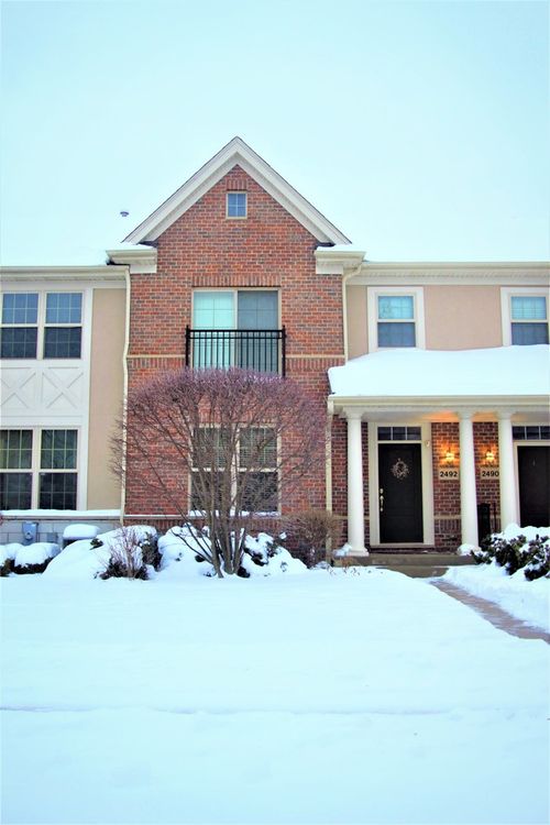 2492 Waterbury Ln, Buffalo Grove, IL, 60089-6890 | Card Image