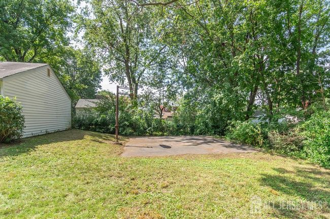 7 Walnut St, House other with 5 bedrooms, 2 bathrooms and null parking in Edison NJ | Image 31