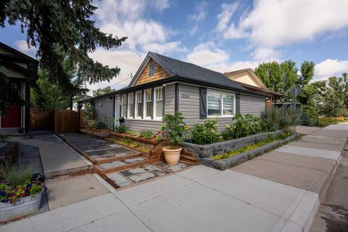 1230 8 St N, Lethbridge, AB, T1H1Z4 | Card Image