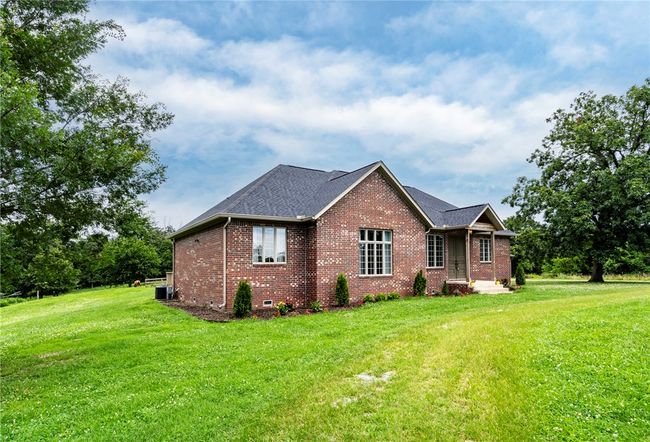 15071 Crossover Rd, House other with 4 bedrooms, 2 bathrooms and null parking in Gravette AR | Image 4