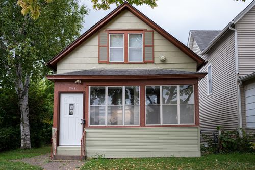 904 Jessamine Ave E, Saint Paul, MN, 55106-2639 | Card Image