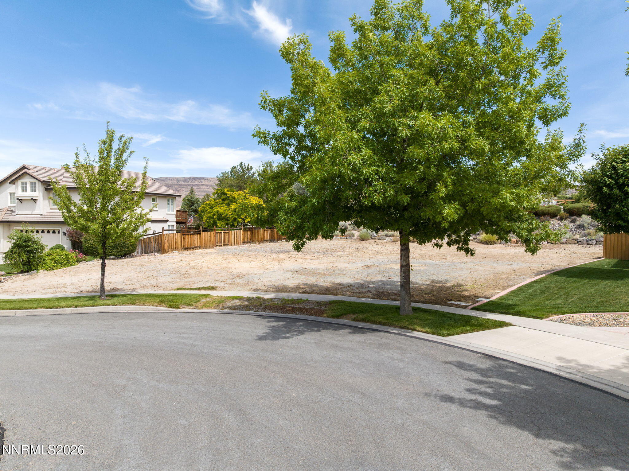 Land in Sparks 4