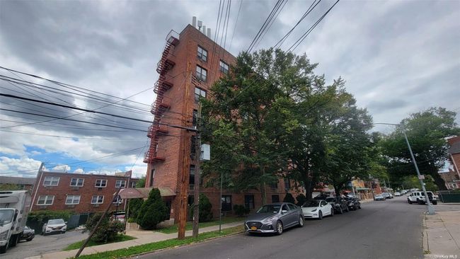 APT-6F - 78 46 Th Ave, Home with 0 bedrooms, 1 bathrooms and null parking in Elmhurst NY | Image 14
