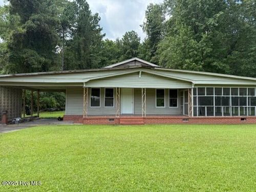 9400 Us Highway 17, Pollocksville, NC, 28573-9490 | Card Image