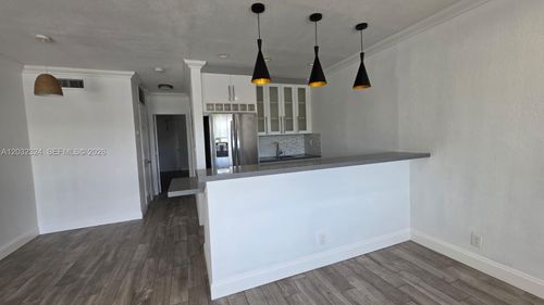 c26-2170 Ne 51st Court, Fort Lauderdale, FL, 33308 | Card Image