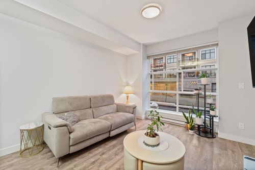 208-827 Roderick Ave, Coquitlam, BC, V3K0E3 | Card Image