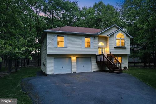 9 Sycamore Circle, Albrightsville, PA, 18210 | Card Image