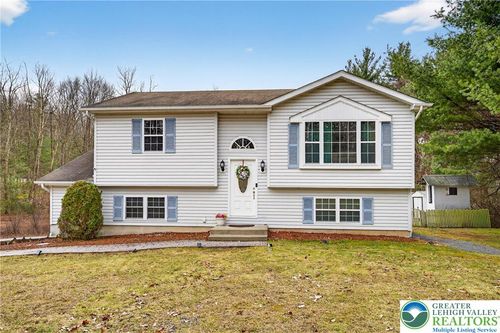 275 Sundance Rd, Effort, PA, 18330-8011 | Card Image