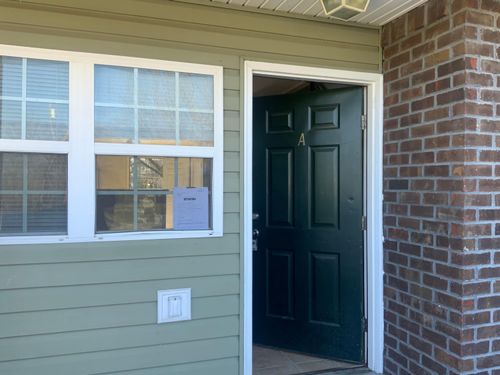 1207 Holly Ave, South Pittsburg, TN, 37380-1666 | Card Image