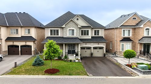 918 Ernest Cousins Cir, Newmarket, ON, L3X0H9 | Card Image