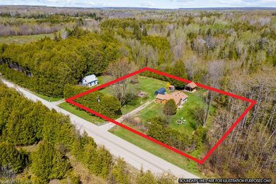 710 West Rd, House other with 2 bedrooms, 1 bathrooms and 5 parking in Northern Bruce Peninsula ON | Image 3