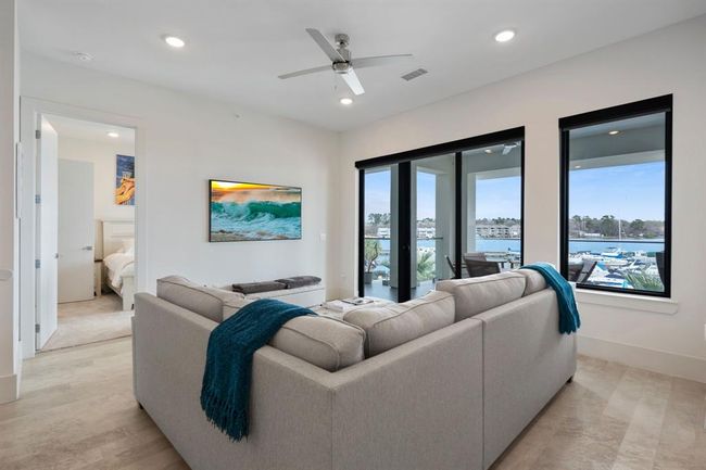 UNIT-213 - 199 Waterpoint Ct, Condo with 3 bedrooms, 3 bathrooms and 2 parking in Montgomery TX | Image 9