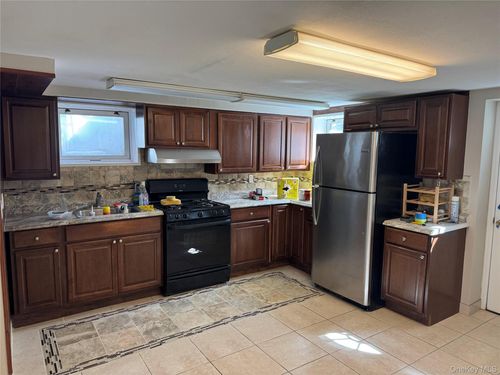 5625 136th Street, New York, NY, 11355 | Card Image