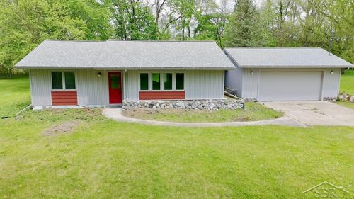 3087 E Gordonville Rd, Midland, MI, 48640-8551 | Card Image