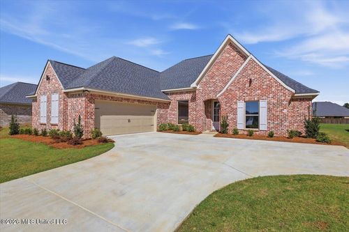 140 Palace Xing, Flowood, MS, 39232-6626 | Card Image