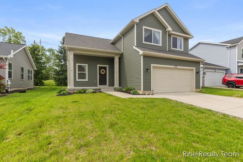 4335 Norway St, Holt, MI, 48842-9440 | Card Image