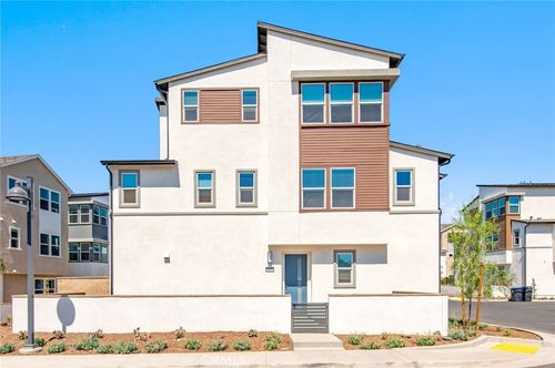 243 Yerba, Irvine, CA, 92618-5960 | Card Image