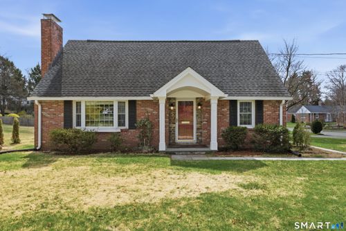 121 Tunxis Rd, West Hartford, CT, 06107-2952 | Card Image