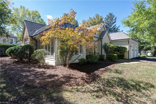 130 Linden Pl, Bermuda Run, NC, 27006-8406 | Card Image